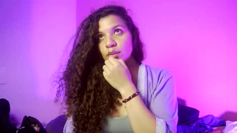 Snapshot of gatubelahotxxx chatting on February 3, 7:46 am gatubelahotxxx online show from February 3, 7:46 am