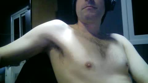 gauchors21 online show from November 9, 2:32 am