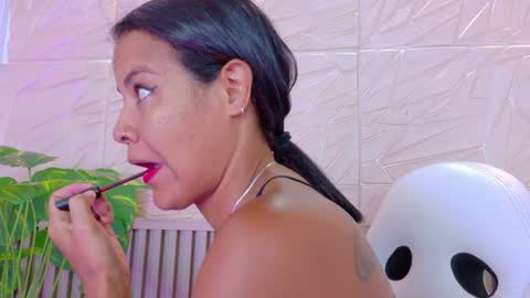 gaviluc_ online show from May 5, 12:13 pm