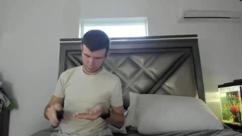 Snapshot of gayndepressed chatting on November 29, 10:57 pm Trace online show from November 29, 10:57 pm