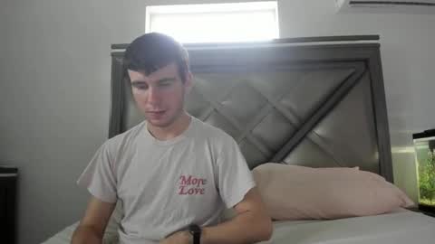 Snapshot of gayndepressed chatting on January 13, 9:20 pm Trace online show from January 13, 9:20 pm