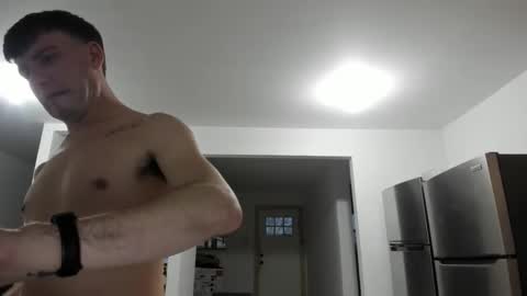 Snapshot of gayndepressed chatting on February 13, 12:28 am Trace online show from February 13, 12:28 am