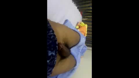 Snapshot of gbbdjr123 chatting on September 13, 2:33 am gbbdjr123 online show from September 13, 2:33 am