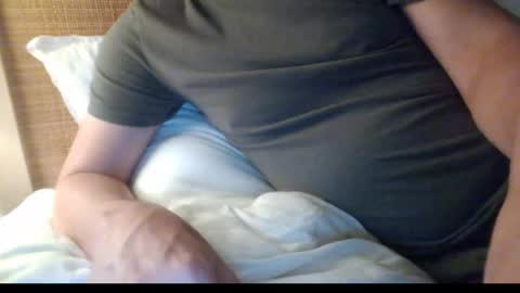 Snapshot of gccurious76 chatting on April 9, 1:27 pm GCGuy online show from April 9, 1:27 pm