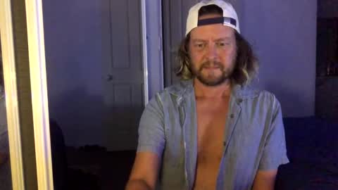 Snapshot of gcsurfer81 chatting on December 20, 9:16 am gcsurfer81 online show from December 20, 9:16 am