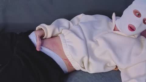 Snapshot of gd115 chatting on February 10, 3:27 pm Tom online show from February 10, 3:27 pm