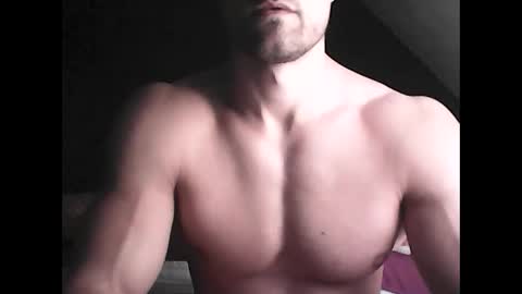 Snapshot of gecko946915 chatting on March 7, 7:44 pm Gecko946915 online show from March 7, 7:44 pm