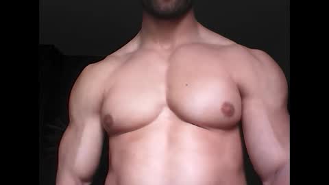 Snapshot of gecko946915 chatting on March 14, 1:05 pm Gecko946915 online show from March 14, 1:05 pm