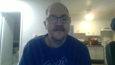 Snapshot of geekgamer41 chatting on February 12, 10:27 pm geekgamer41 online show from February 12, 10:27 pm