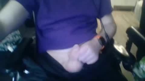 Snapshot of geekgamer41 chatting on March 25, 7:58 am geekgamer41 online show from March 25, 7:58 am