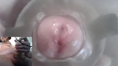 Snapshot of geeky___dick chatting on May 20, 5:08 pm Geekydick online show from May 20, 5:08 pm