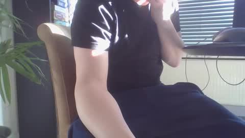 Snapshot of geiljongetje1991 chatting on March 3, 9:26 am geiljongetje1991 online show from March 3, 9:26 am