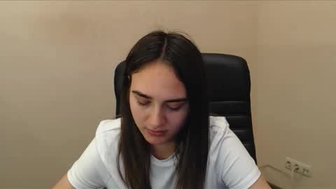 Snapshot of gemma_arterton chatting on October 17, 7:44 am Gemma online show from October 17, 7:44 am