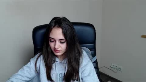 Snapshot of gemma_arterton chatting on November 21, 7:51 am Gemma online show from November 21, 7:51 am