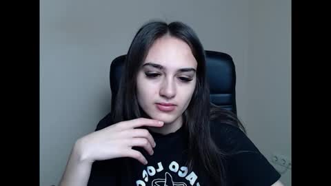 Snapshot of gemma_arterton chatting on December 22, 7:49 am Gemma online show from December 22, 7:49 am