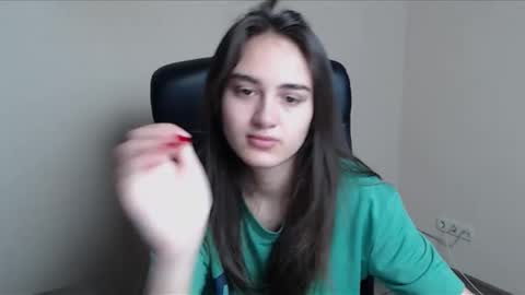 Snapshot of gemma_arterton chatting on January 19, 6:39 am Gemma online show from January 19, 6:39 am