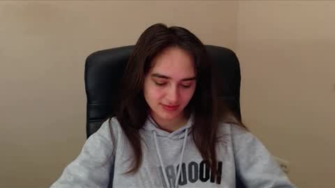 Snapshot of gemma_arterton chatting on March 4, 7:03 am Gemma online show from March 4, 7:03 am