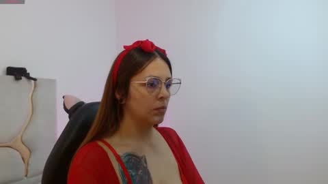 Snapshot of gemma_tay1 chatting on September 28, 3:45 am GEMA online show from September 28, 3:45 am