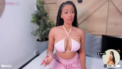 Snapshot of gemmacarter_ chatting on January 23, 7:51 pm    online show from January 23, 7:51 pm