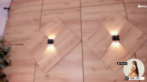 Snapshot of gemmacarter_ chatting on March 12, 10:39 pm    online show from March 12, 10:39 pm