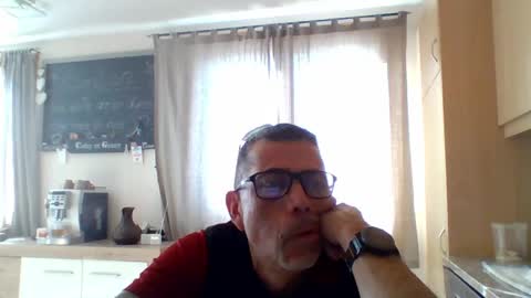 Gen online show from April 21, 7:03 am