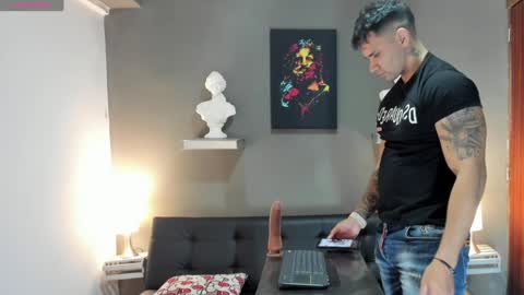 gendersonfit online show from December 4, 8:40 pm