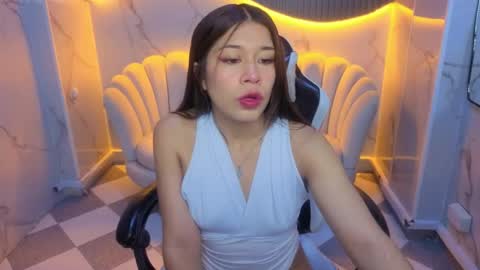 genesis_b_ online show from May 2, 12:43 pm