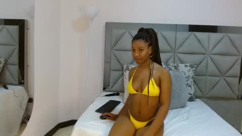 Snapshot of genesis_moretz chatting on March 6, 4:53 am GENESIS online show from March 6, 4:53 am