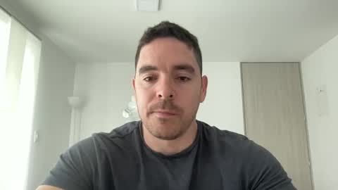 Snapshot of genesis_wb chatting on December 7, 8:49 pm genesis_wb online show from December 7, 8:49 pm