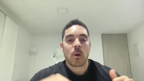 Snapshot of genesis_wb chatting on December 10, 11:19 pm genesis_wb online show from December 10, 11:19 pm