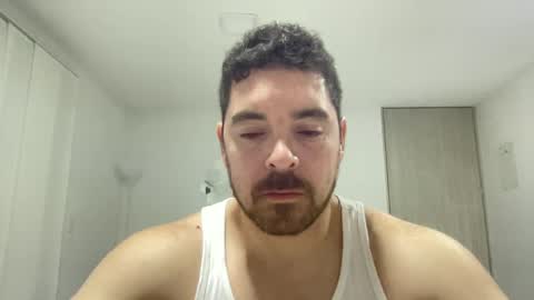 Snapshot of genesis_wb chatting on January 28, 12:57 am genesis_wb online show from January 28, 12:57 am