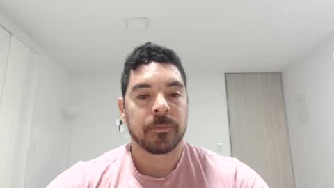 Snapshot of genesis_wb chatting on January 29, 1:05 am genesis_wb online show from January 29, 1:05 am