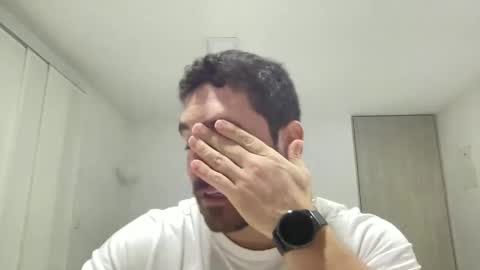 Snapshot of genesis_wb chatting on February 5, 12:31 am genesis_wb online show from February 5, 12:31 am