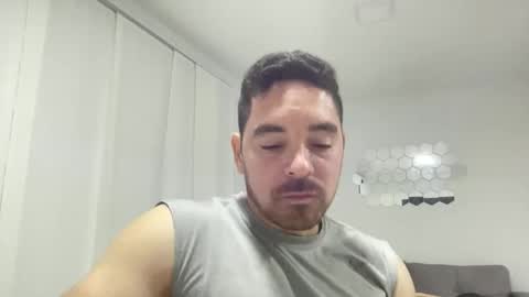 Snapshot of genesis_wb chatting on February 12, 2:56 am genesis_wb online show from February 12, 2:56 am