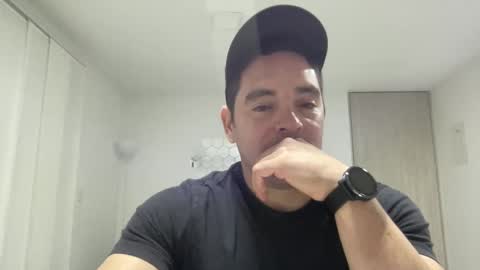 Snapshot of genesis_wb chatting on February 25, 3:20 am genesis_wb online show from February 25, 3:20 am