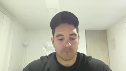 Snapshot of genesis_wb chatting on February 28, 12:43 am genesis_wb online show from February 28, 12:43 am