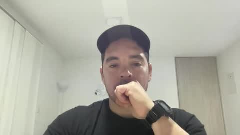 Snapshot of genesis_wb chatting on March 3, 12:15 am genesis_wb online show from March 3, 12:15 am