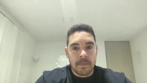 Snapshot of genesis_wb chatting on March 10, 1:01 am genesis_wb online show from March 10, 1:01 am