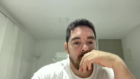 Snapshot of genesis_wb chatting on September 10, 2:33 am genesis_wb online show from September 10, 2:33 am