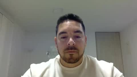 Snapshot of genesis_wb chatting on September 25, 3:32 am genesis_wb online show from September 25, 3:32 am