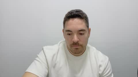 Snapshot of genesis_wb chatting on November 26, 1:28 am genesis_wb online show from November 26, 1:28 am