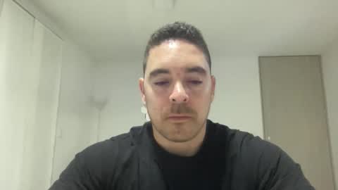 Snapshot of genesis_wb chatting on February 18, 12:39 am genesis_wb online show from February 18, 12:39 am