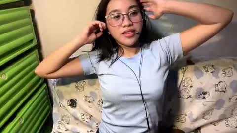 Yuki online show from February 9, 1:37 pm