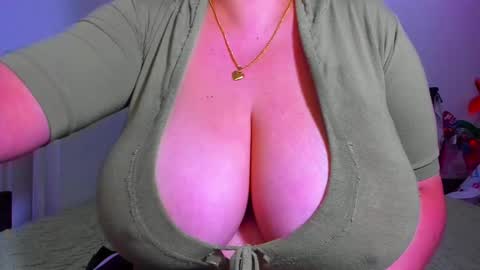 Snapshot of genifersweet chatting on December 3, 11:44 am genifersweet online show from December 3, 11:44 am