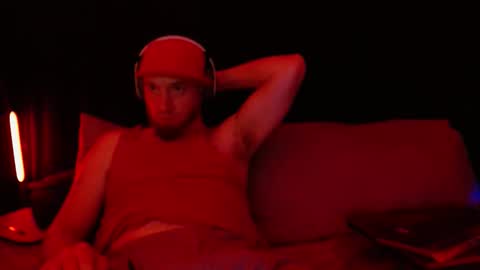 genitalwars online show from December 17, 1:11 am