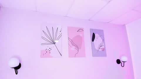 Snapshot of gennesis_love chatting on December 8, 8:20 am Sofia online show from December 8, 8:20 am