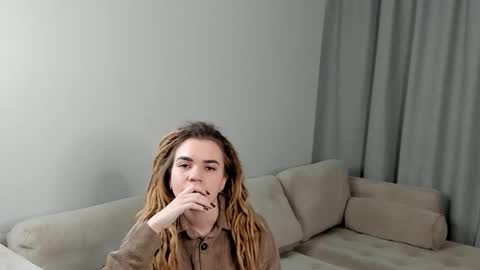 Emily online show from March 25, 10:43 am