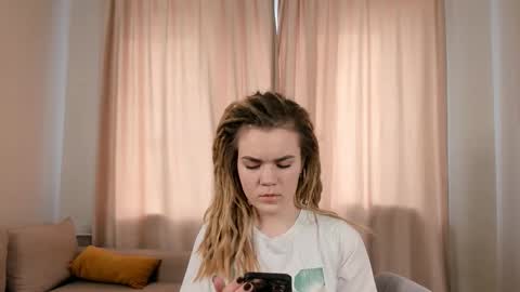 Emily online show from March 27, 12:38 pm