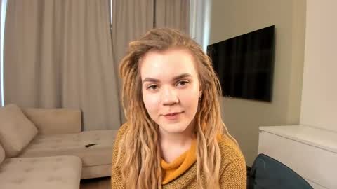 Emily online show from March 31, 11:43 am