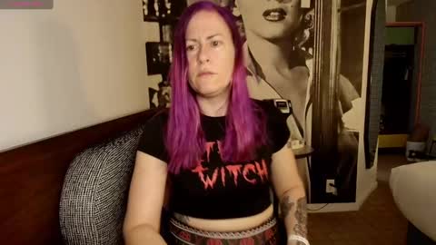 Snapshot of gennyrock chatting on January 14, 5:01 pm Genny Rock and online show from January 14, 5:01 pm